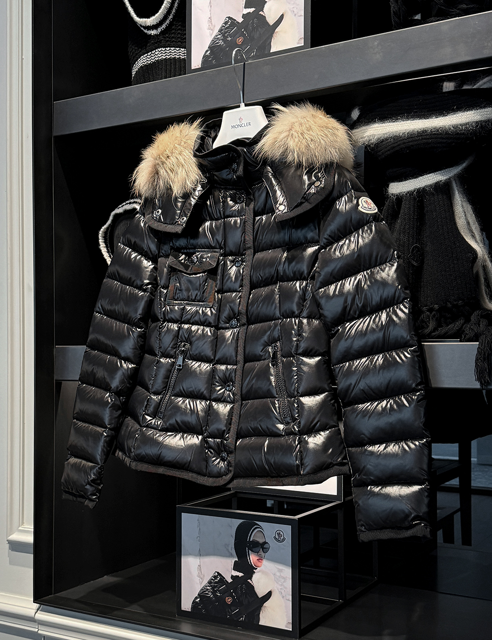 몽클레르 여성 아르무아 구스 다운 숏 패딩 자켓 / MONCLER WOMENS ARMOISE SHORT GOOSE DOWN JACKET [4531015] : 프랑크뮤즈
