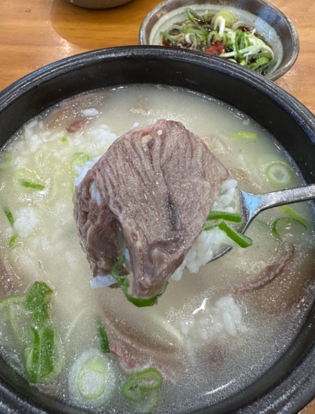 국내산 한우 사골곰탕 도가니육수 5kg(12인분) / 고명 고기2kg(15인분)포함 : 포리푸드