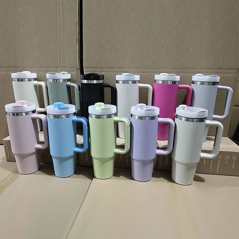 보냉텀블러 손잡이 뚜껑이 달린 텀블러 빨대 30oz 스테인리스 스틸 물병 진공 보온병 컵 여행용 자동차 커피 머그잔 1800ml : 추추추상회