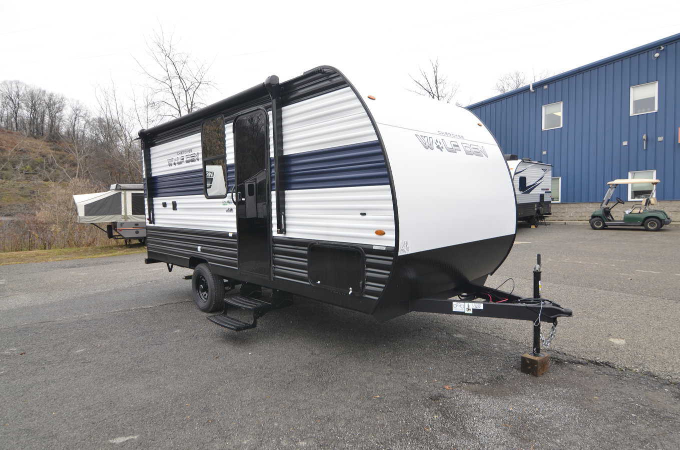2024 Forest River CHEROKEE WOLF DEN 16EV 캠핑트레일러 수입카라반 캠핑카 : 위드문알브이RV