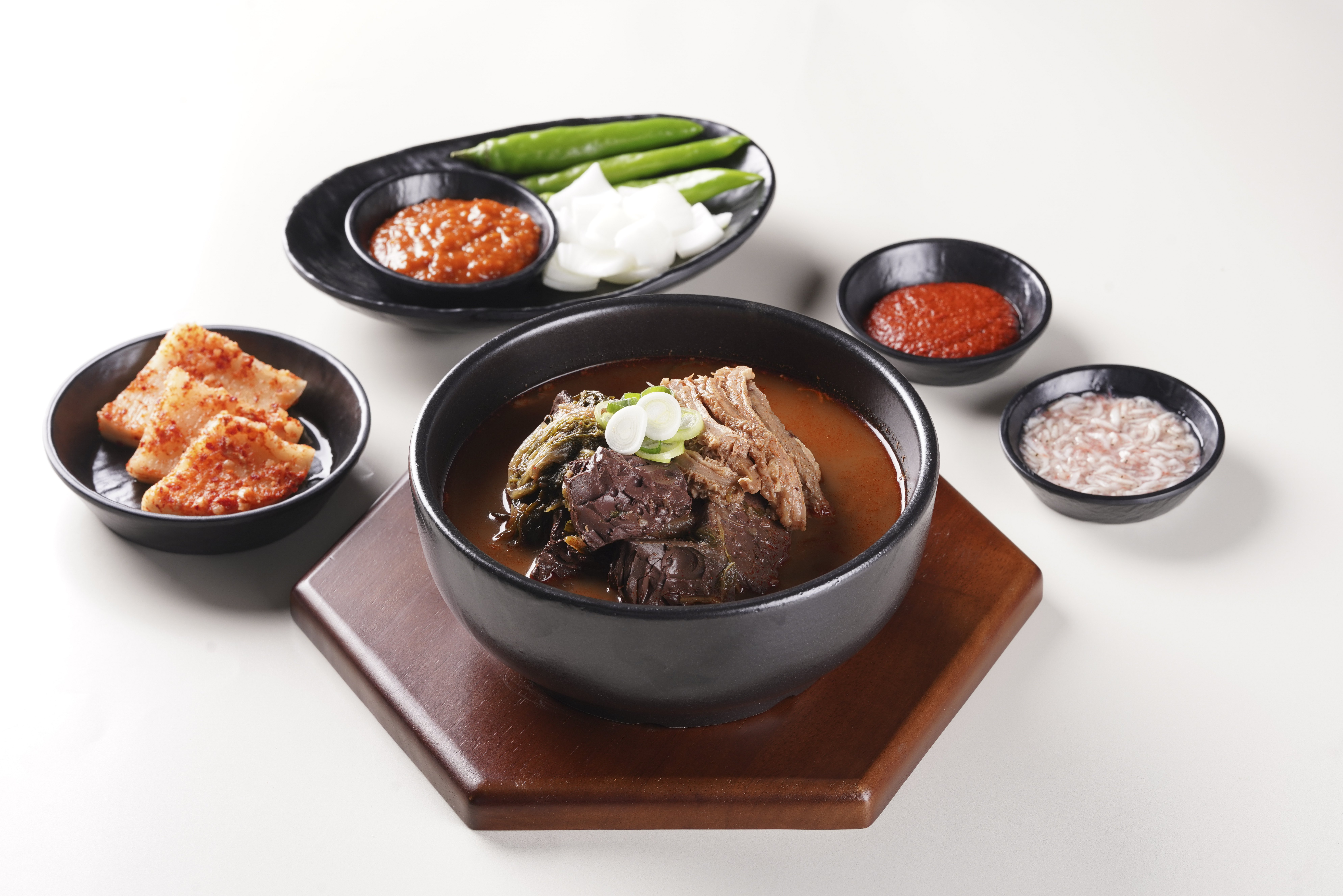 선봉식품 자연깃든 선지 양평해장국 600g 업소용 배달국밥 밀키트 사이드 및 간편식 캠핑 혼밥 : 우주딜리버리
