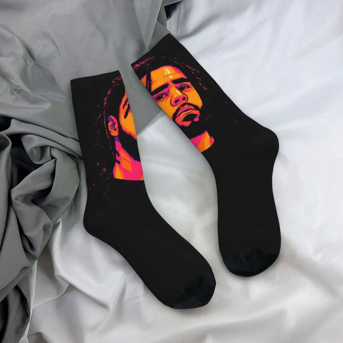 특이한 양말 빈티지 J Cole 초상화 제품 크루 아늑한 독특한 스포츠 긴 여성용 선물 : 호호호컴퍼니