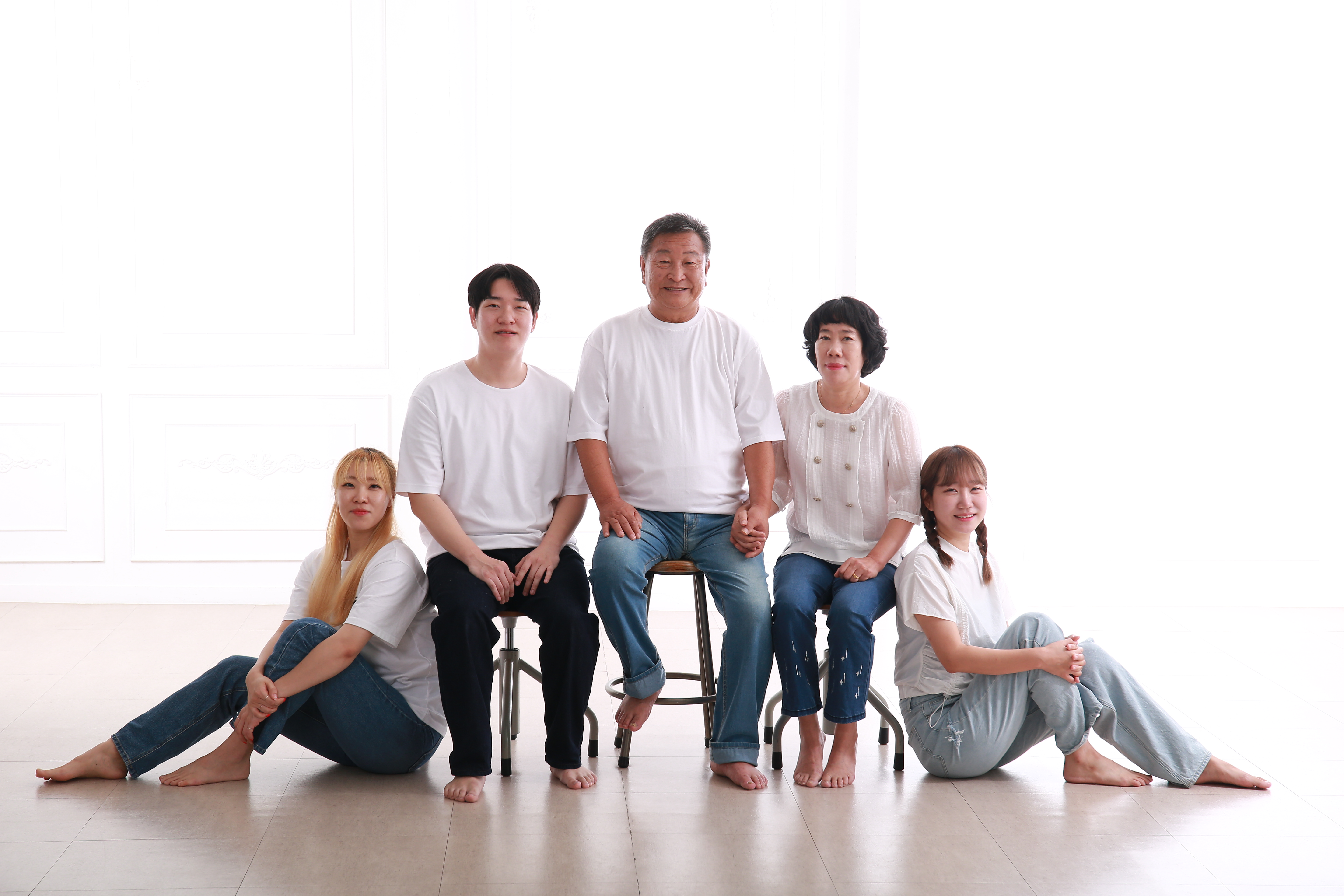 김포 대가족사진 믿고 촬영할 수있는 곳 : 봄바람 스튜디오
