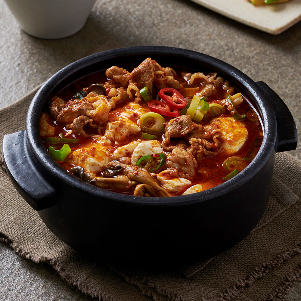 [쿡솜씨] 우삼겹 순두부찌개 2인분(740g) 밀키트 간편조리 캠핑요리 자취요리 홈파티 : 경기도주식회사