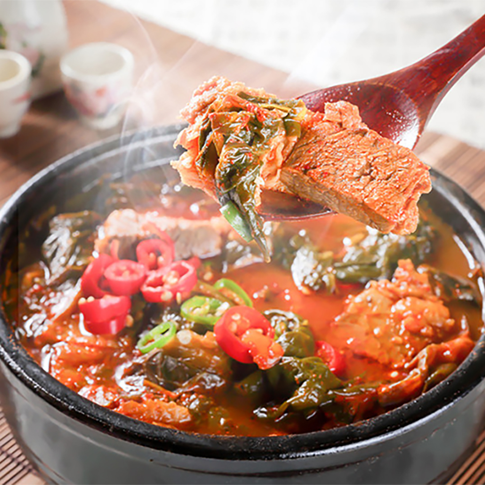 가마솥으로 끓인 얼큰 소고기국밥 630g x 3팩 : 포플레이