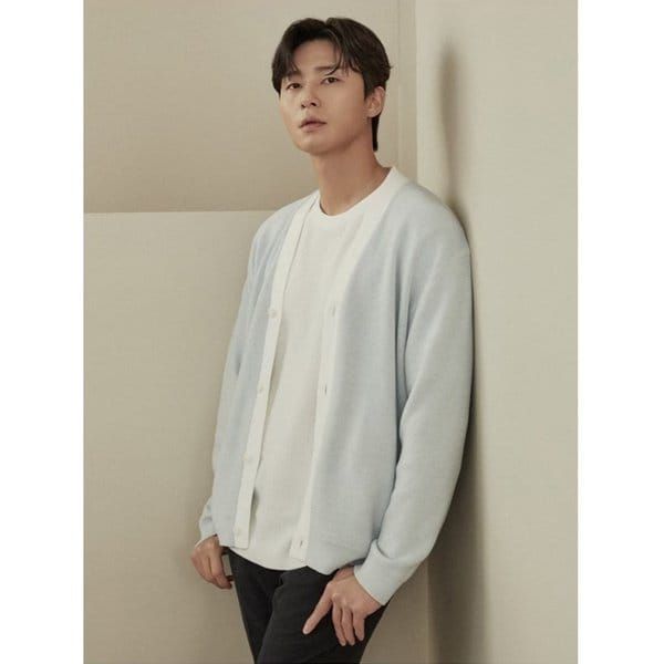 리버스지오지아 지오지아 오버핏 스웨터 가디건 3종 ADD1EC1902 : 엠비즈엘