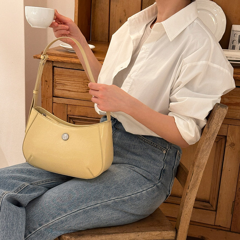 꼬떼드무아 Cotedemoi Ecrin shoulder bag - Butter 에크랑 숄더백 버터 : 꼬떼드무아