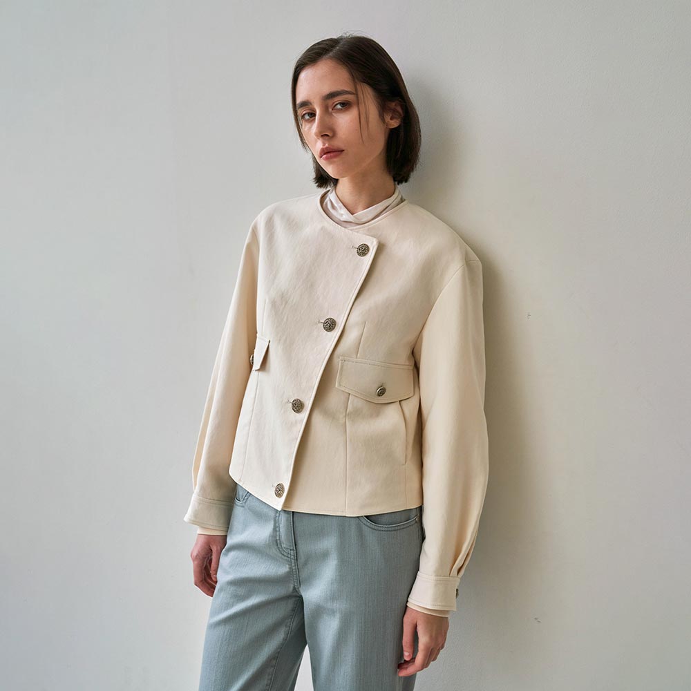 [앤클라인]라운드 사선 버튼 자켓 N4GM10 : ANNE KLEIN