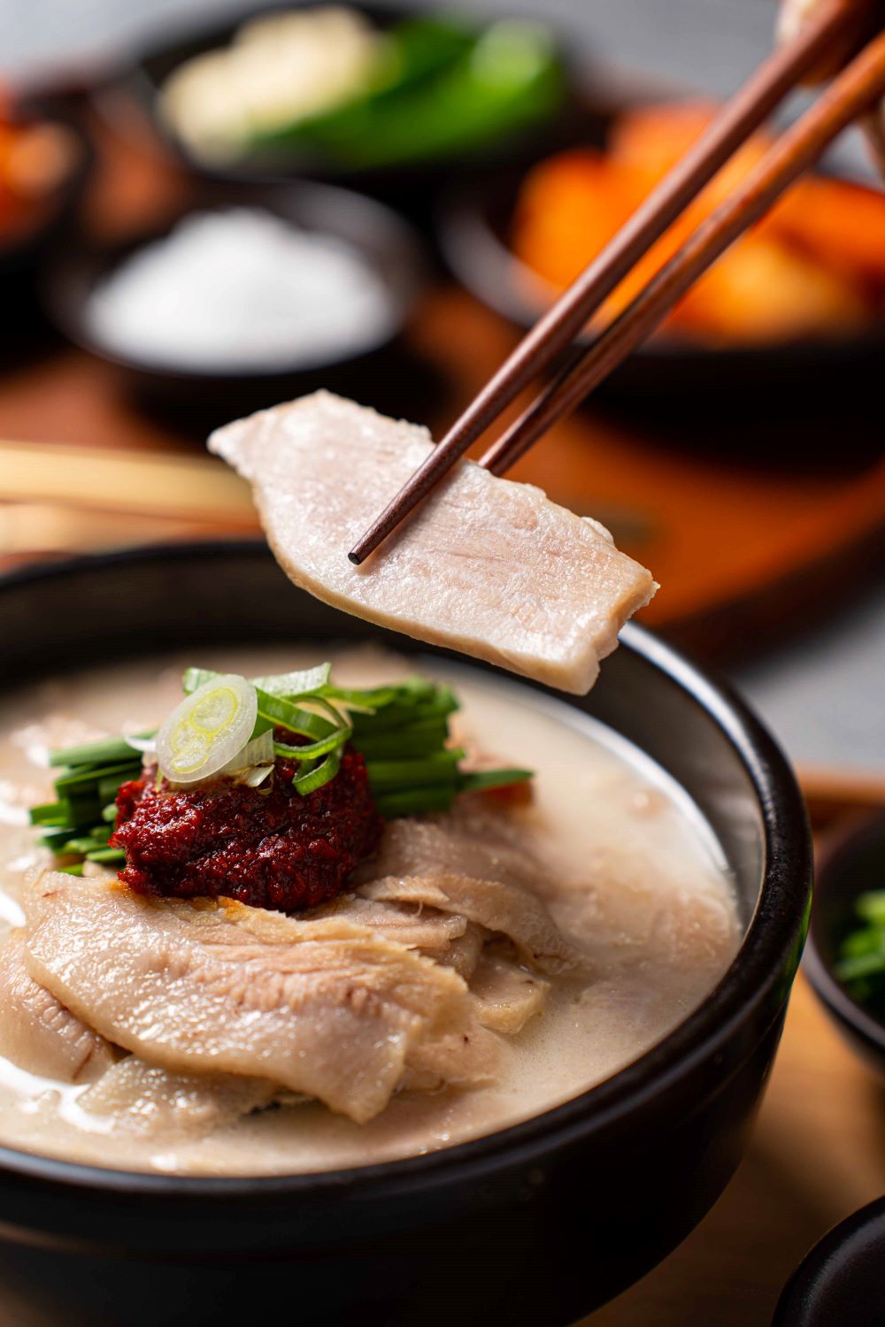 조선 돼지국밥 고기만 110g 국내산 밀키트 부산 얼큰 순댓국 해장국 순대국 캠핑 : 원푸드마켓스토어