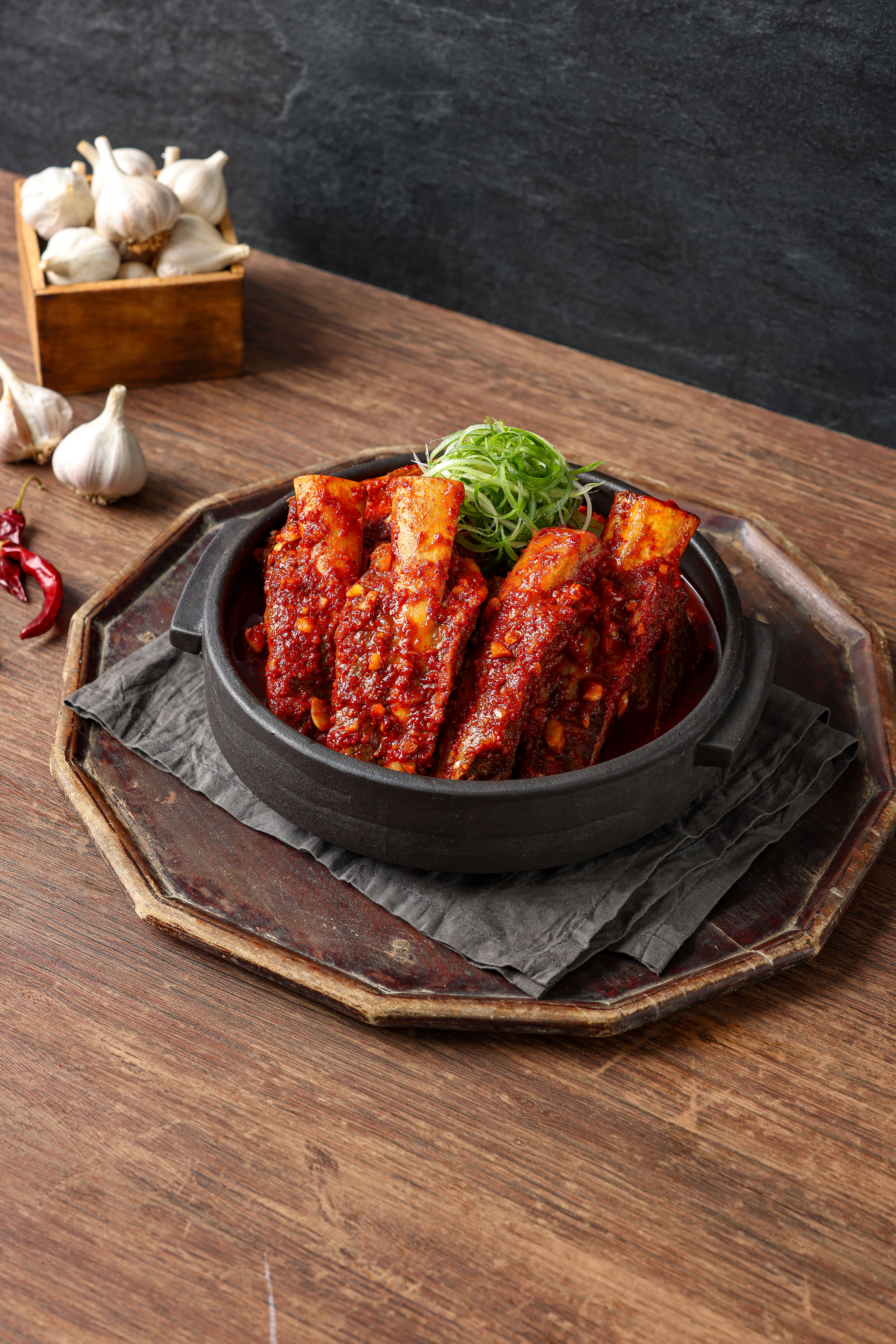 2~3인분 (1kg) 갈비찜 매운갈비찜 매운소갈비찜 갈비둥지  밀키트 캠핑 : 갈비둥지