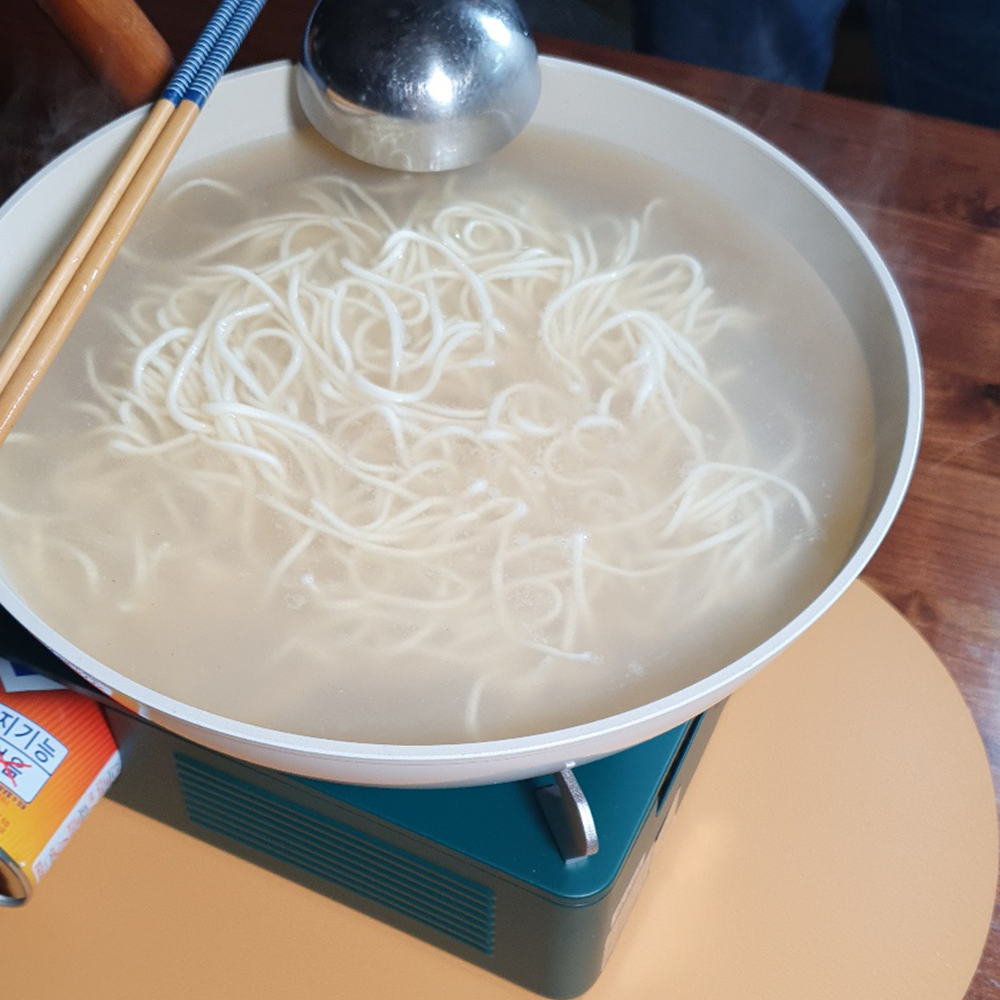 실제 바지락이 들어있는 국물맛이 진한 칼국수 밀키트 2-3인분칼국수 캠핑음식 손님대접음식 : 설대수산
