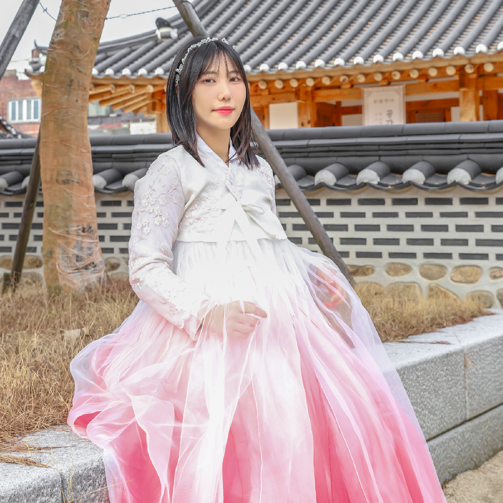 전주한옥마을 한복대여 비빔한복 1시간 대여+셀프 흑백 사진 1장+포토존+기본헤어 : 전주한옥마을 비빔한복