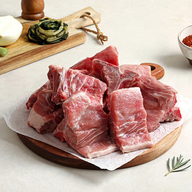 가야촌 한돈 돼지등뼈 2kg + 사골곰탕 350g + 월계수잎 : 가야촌