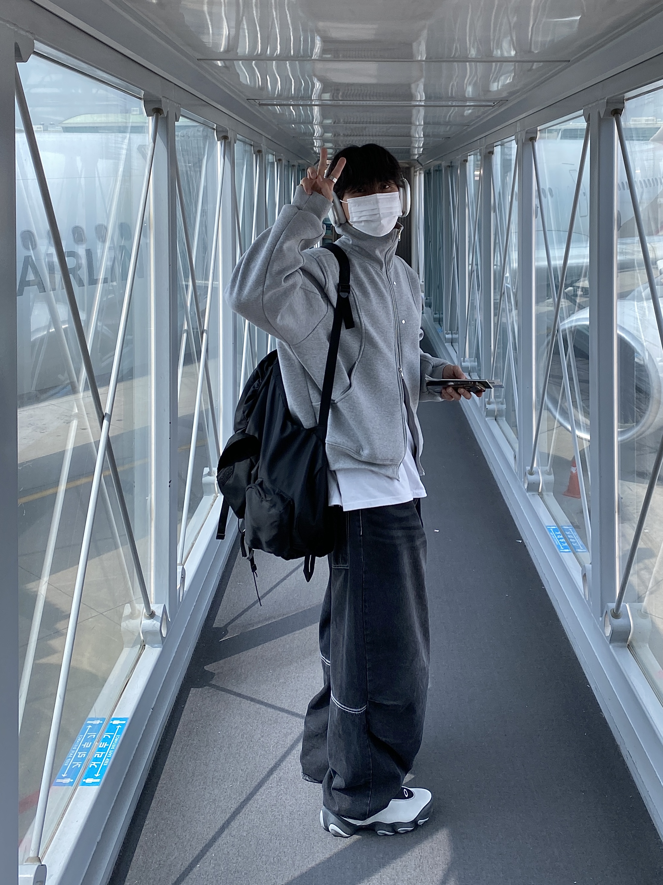 커브 하이넥 투웨이 집업 (2C / 그레이 블랙) : 에스에스룸 SSROOM