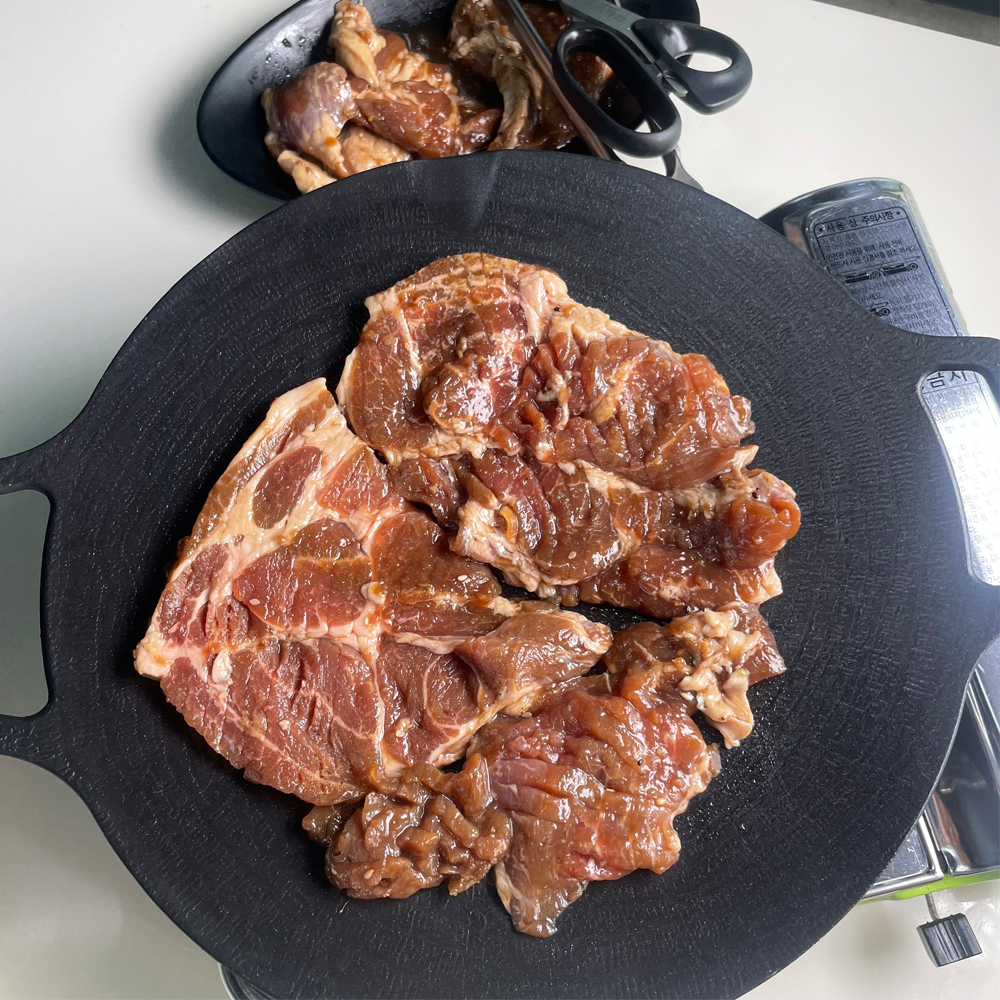 돼지 칼집 왕구이 양념구이 300g 2팩+2팩 : 밀키트맘