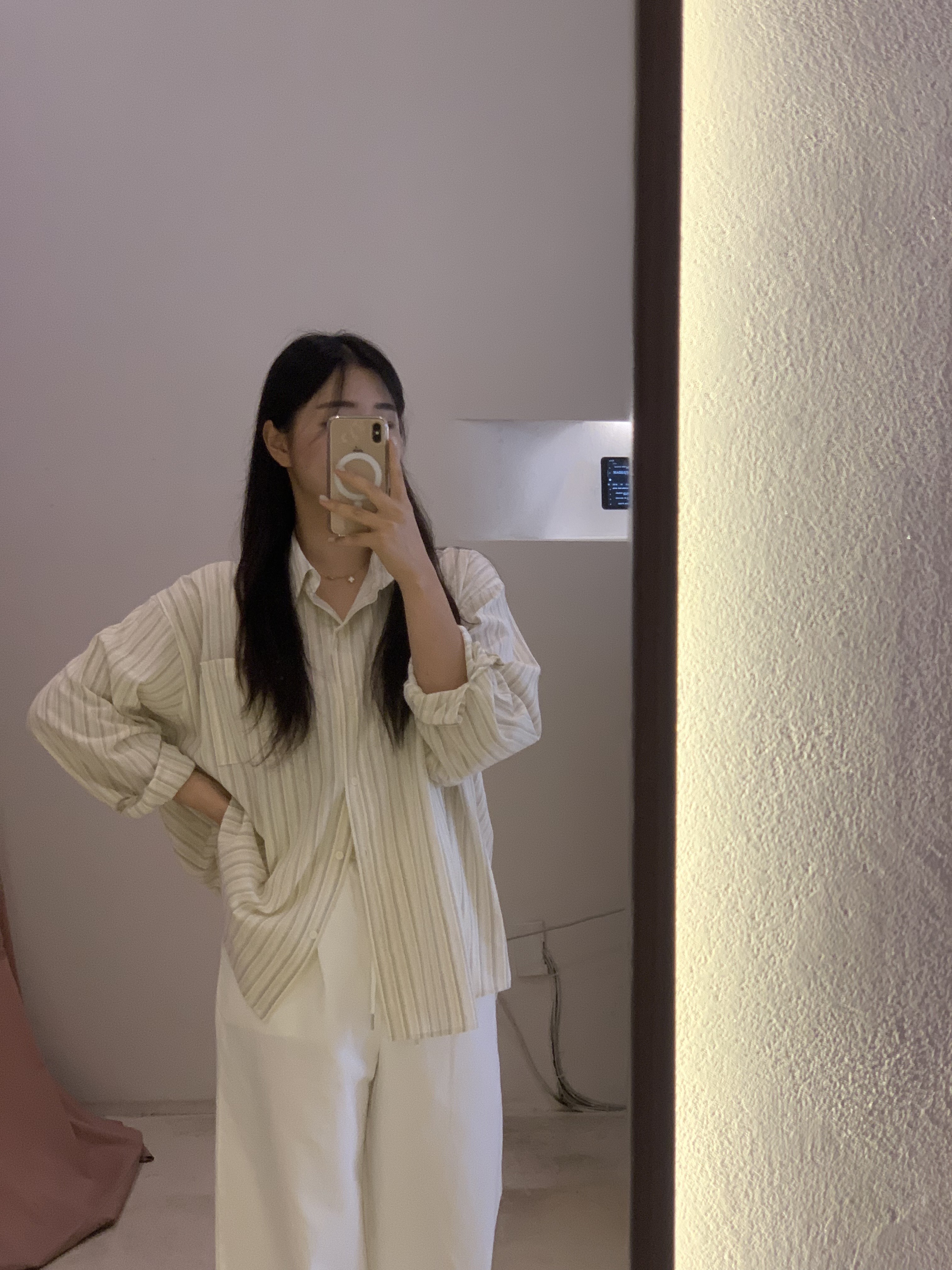 스트라이프 루즈핏 간절기 셔츠 : 비웜
