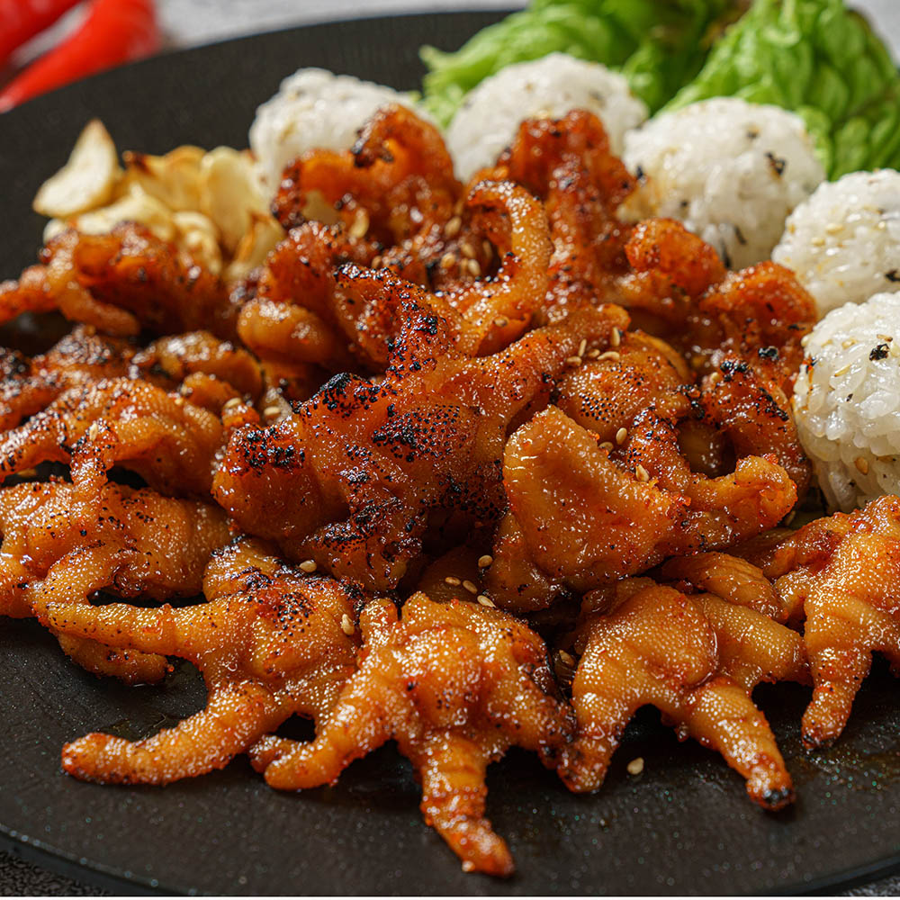 매운닭발 무뼈 불닭발 300g x1팩 숯불 캠핑음식 안주 혼술 야식 : 다인꼬꼬댁이