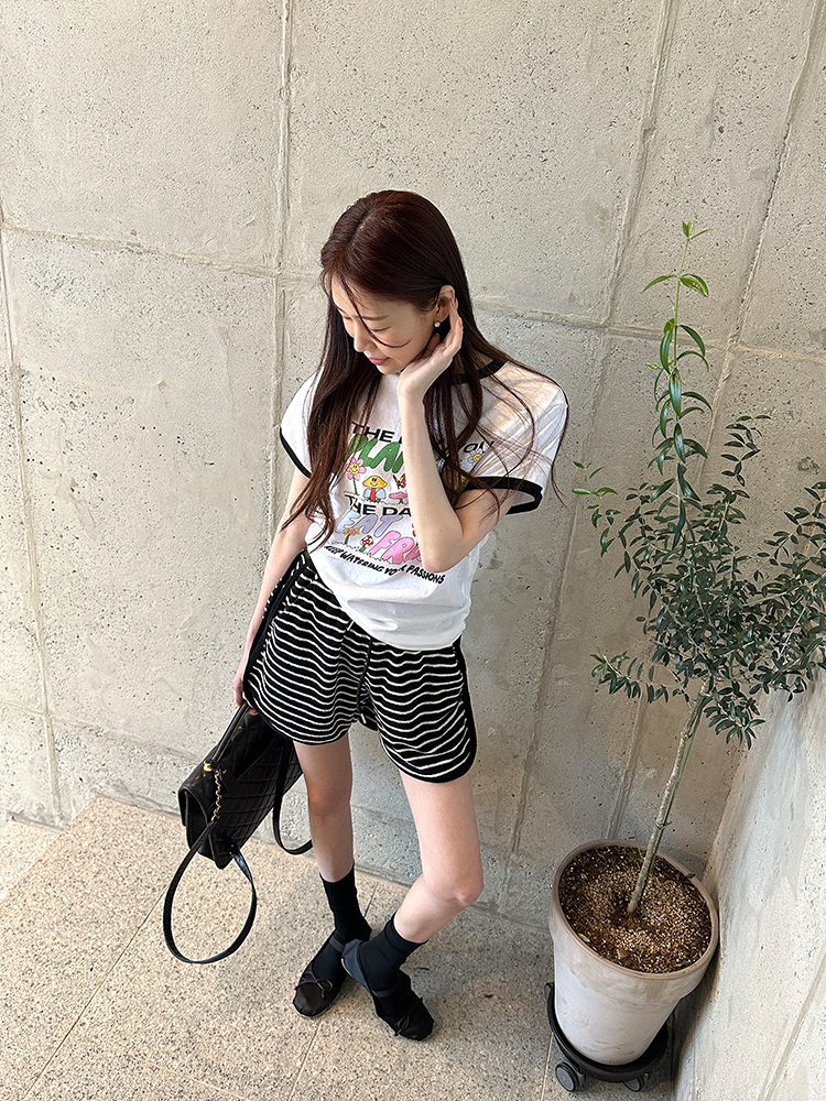 데이 플라워티 셔츠 2color (온나) : 온스 ON.S