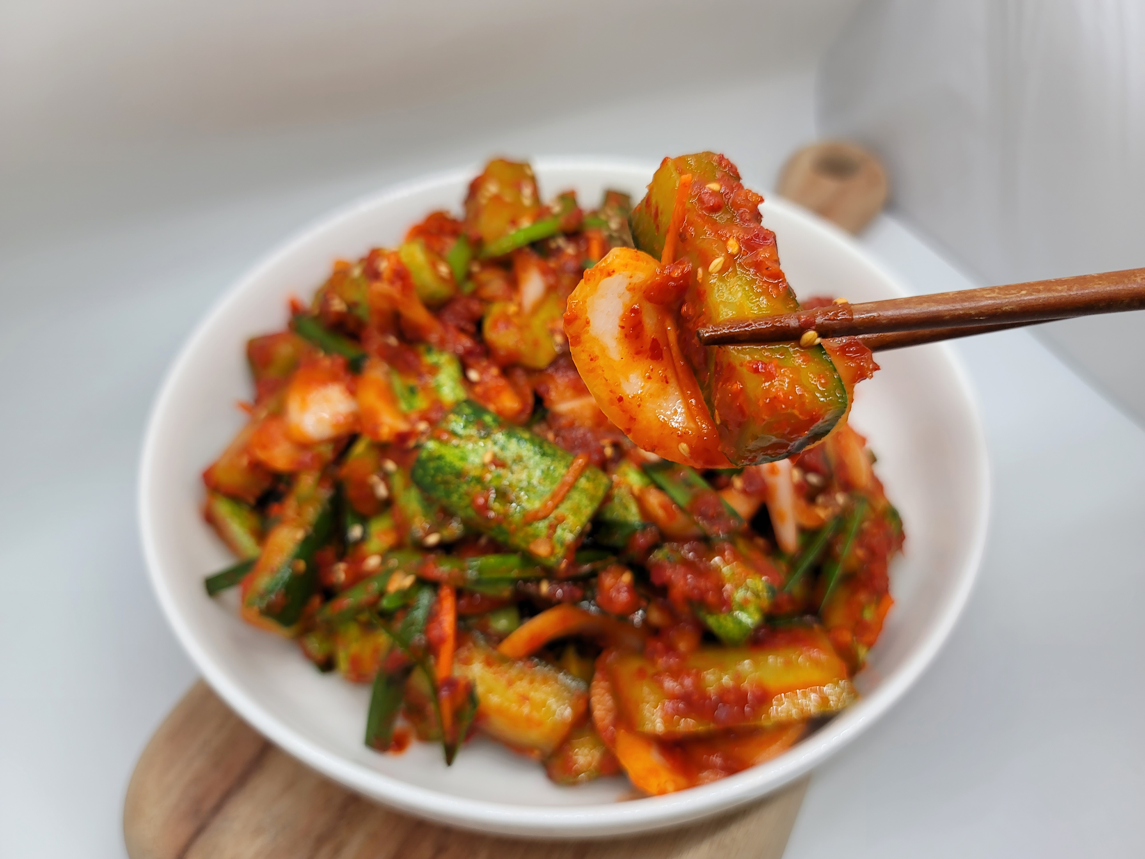 김치각 오이부추김치 1kg 청량하고 아삭한 식감의 백다다기 여름별미 : 김치각