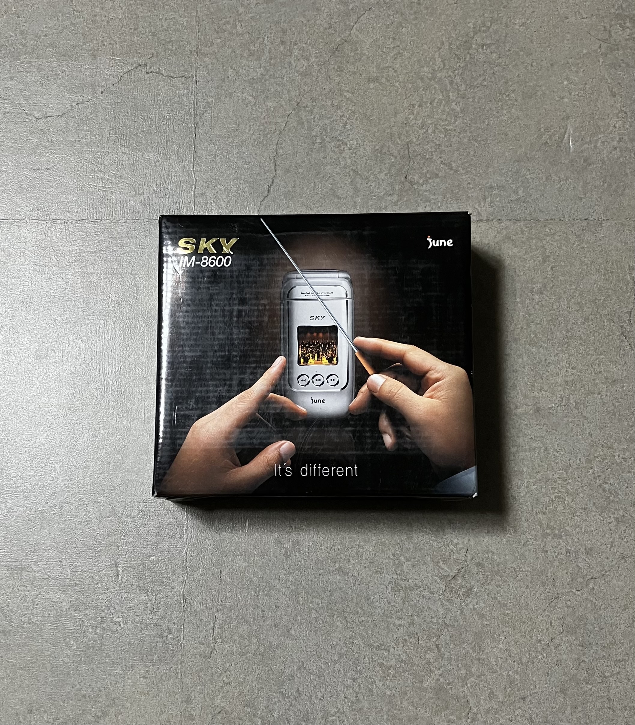 스카이 im-8600 팔육이폰 가개통 미사용 공기기 : JW FACTORY