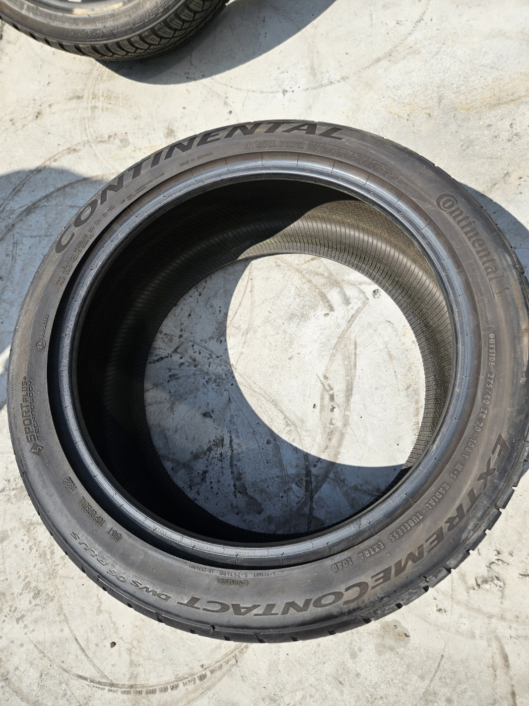 콘티넨탕 DWS06+ 275/40R20 2754020 중고타이어 : 양그린타이어