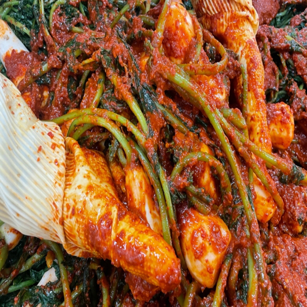 [단독창고] 알타리 총각김치 2kg / 알타리무 김치, 개운한 아삭함을 선사합니다! : 울아들네