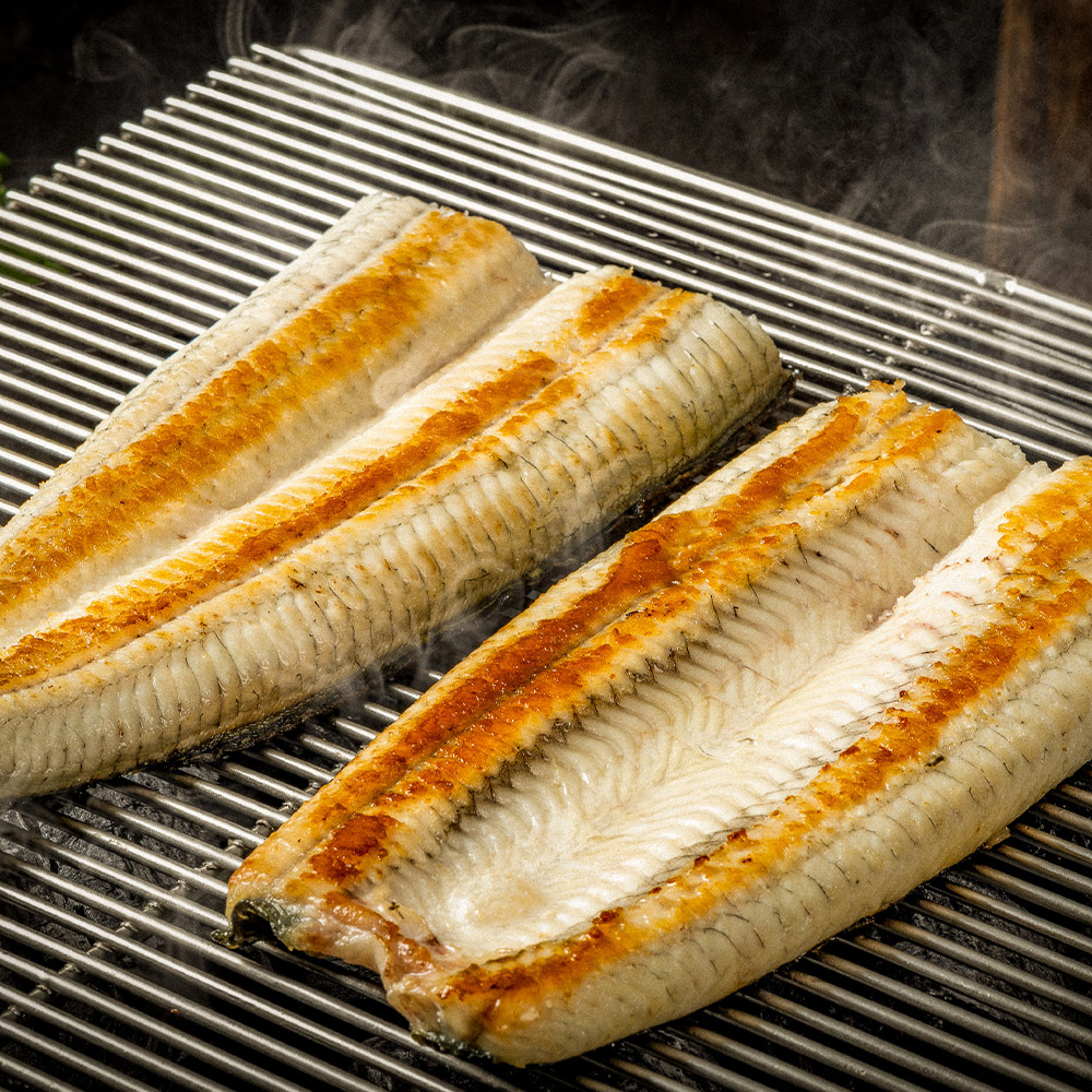 대물장어전문 해담선 국내산 자포니카 민물장어 850g  손질 후 600g 내외 : 해담선