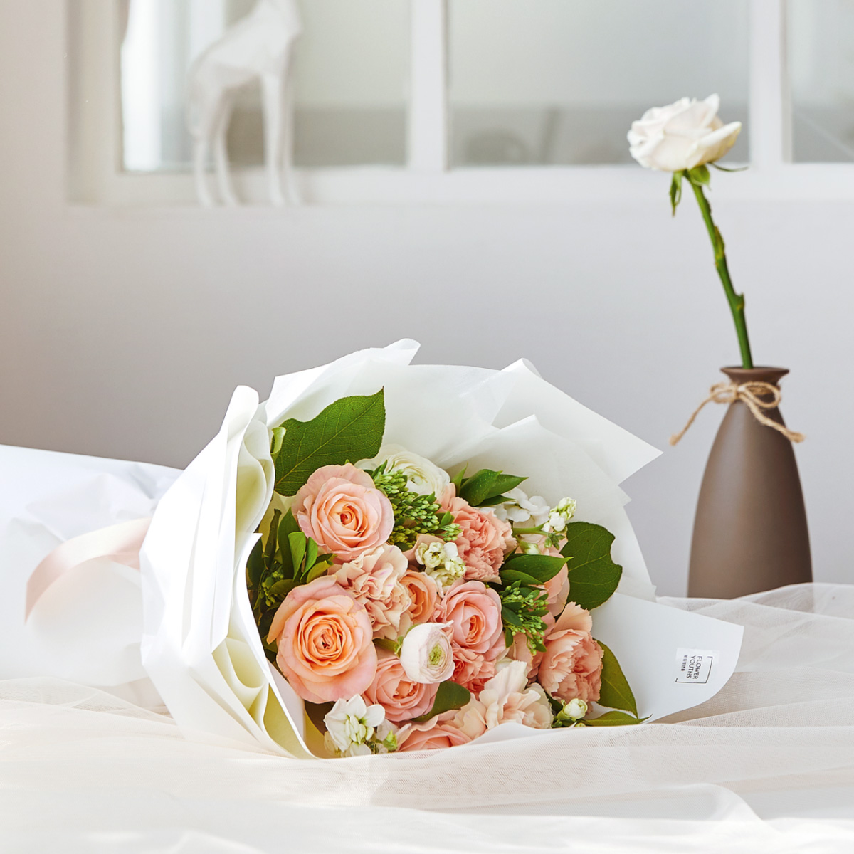 코랄빛사랑 코랄 장미 생일 결혼 기념일 꽃다발 선물 : 꽃집청년들