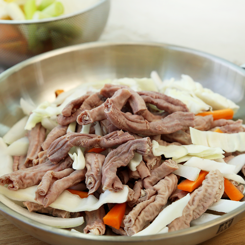 삶은 돼지곱창 1kg 국내산 순대국 곱창볶음 전골 돼지국밥 : 농민식자재