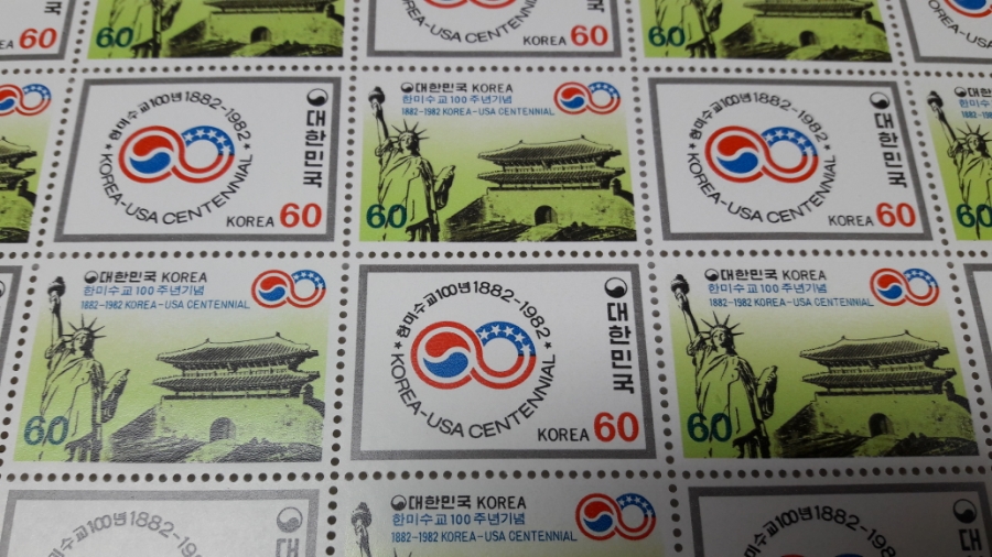 1982년 한미수교 100주년 기념 우표 전지  / 한국조폐공사 / STAMP : 골드코인세븐