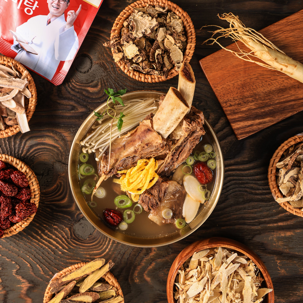 김오곤 염소기력탕 700g 염소탕 흑염소탕 몸보신 보양식 염소전골 영양탕 4개 : 김오곤 생활건강 공식스토어
