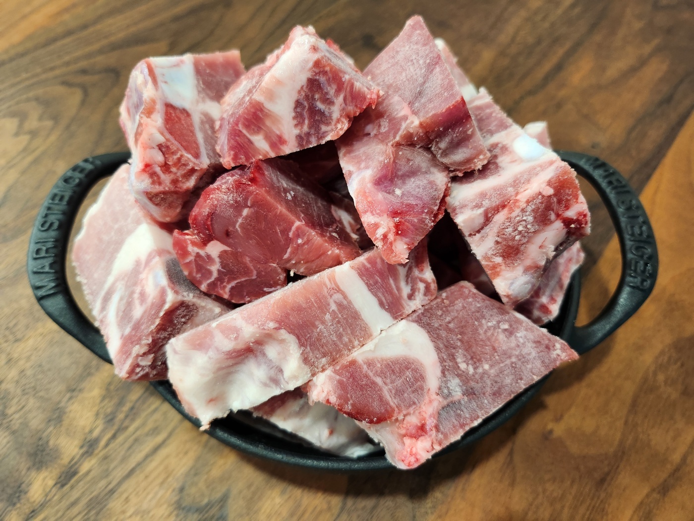 [마장동 돼지고기] 돼지갈비 찜용 국산 1kg 냉동 : 대성명가유통