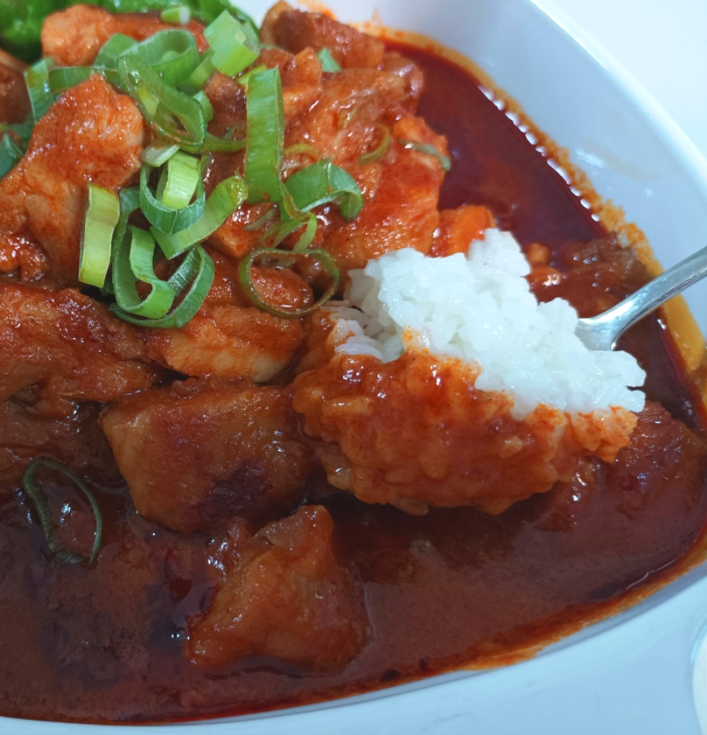 매콤 고추장 닭갈비 1kg 볶음밥에 사리까지 뚝딱 고기반찬 혼술 혼밥 부담없이 푸짐하게 : 고기반찬 푸짐하게 달미푸드