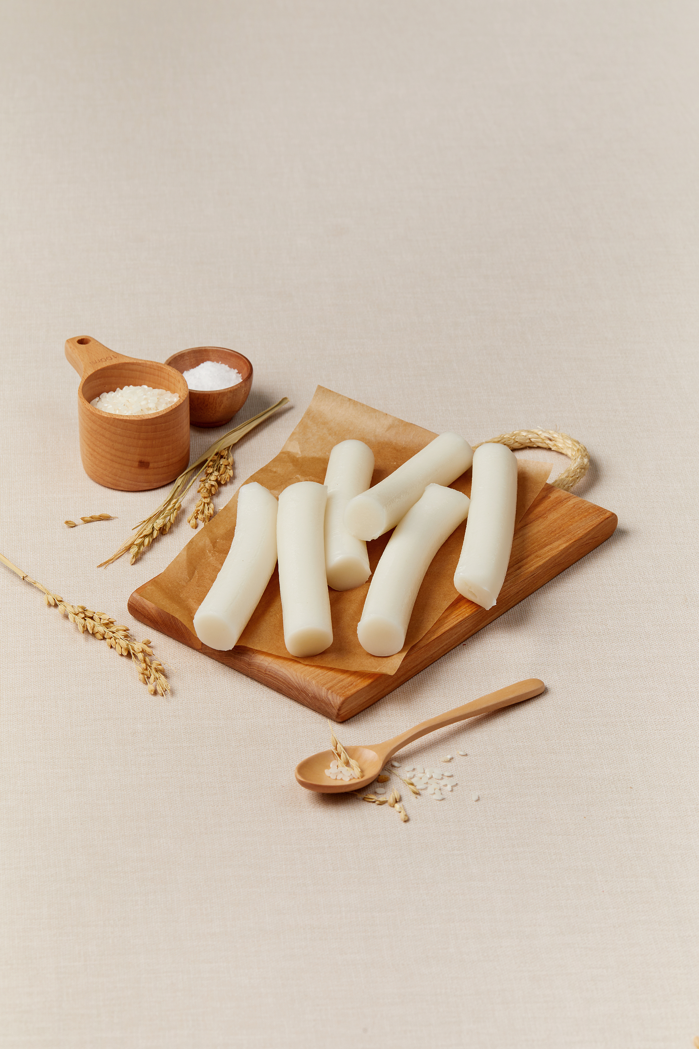 부산빨간어묵포차 대용량 물떡[2kg X 1봉] 물떡꼬치 어묵탕 가래떡꼬지 오뎅탕 분식 [원산지:상세설명에 표시] : 스냅푸드