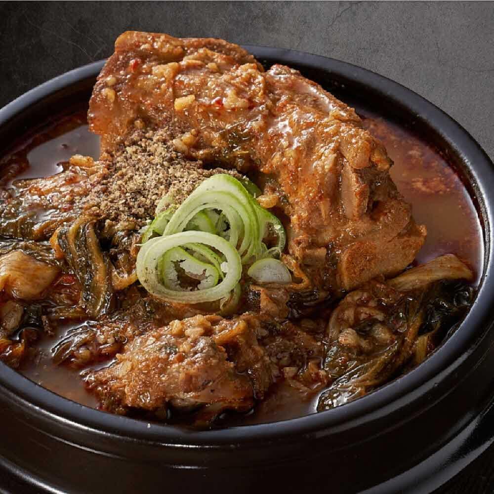 사골먹은감자탕 뼈해장국 고소한 국물요리 1kg 2팩 : 럭키투데이365