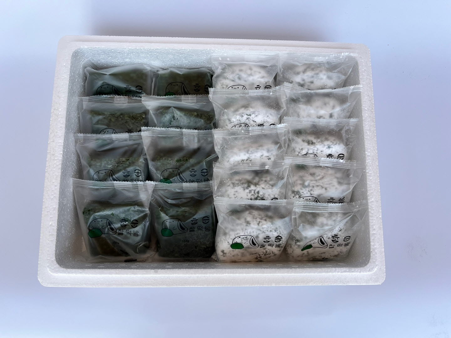 밥알쑥찹쌀떡+밥알쑥인절미 : 참순찰떡방