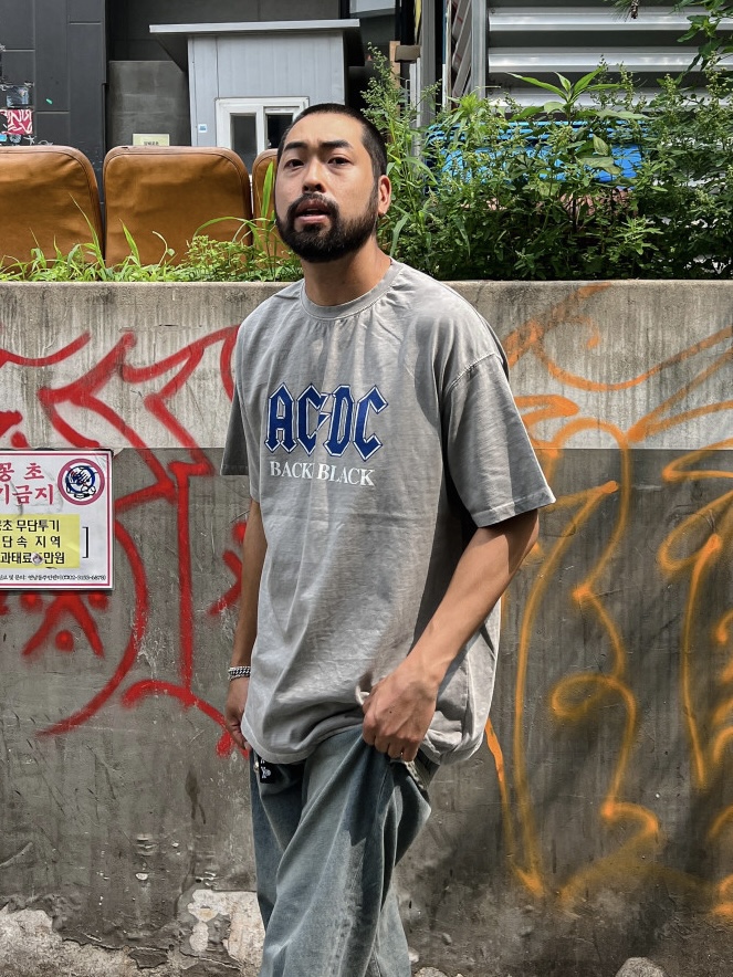 락밴드티셔츠 피그먼트반팔 acdc티셔츠 : 심선생