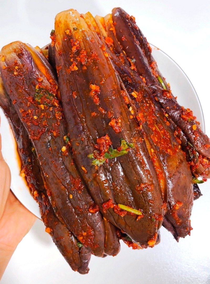 [화봉이네] 한번 맛보면 계속 생각나게하는 연변 고향맛 가지김치- 400g : 화봉 불곱창 수제반찬
