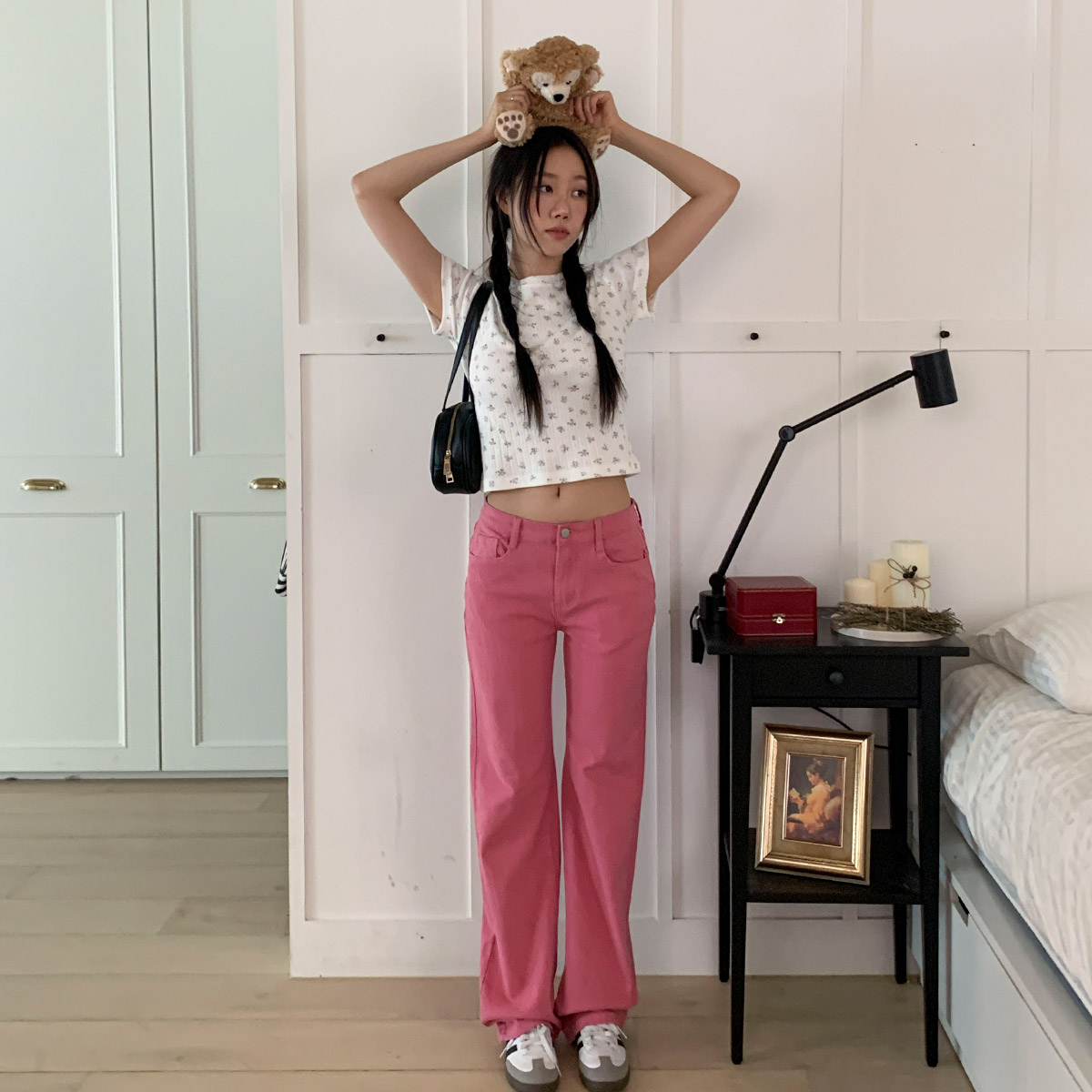 라운드넥 플라워 패턴 펀칭 데일리 티셔츠 : 예쁘리
