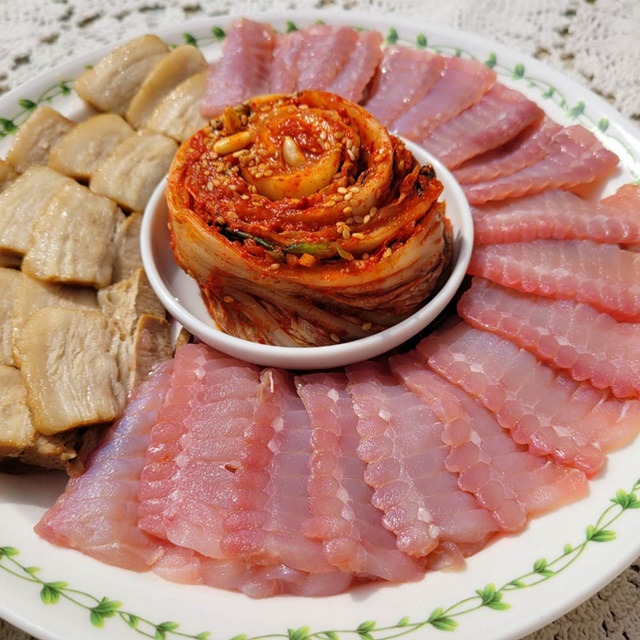 맛있는 국내산 목포 숙성 삭힌 홍어 250g 500g 1kg : 앙피니떼