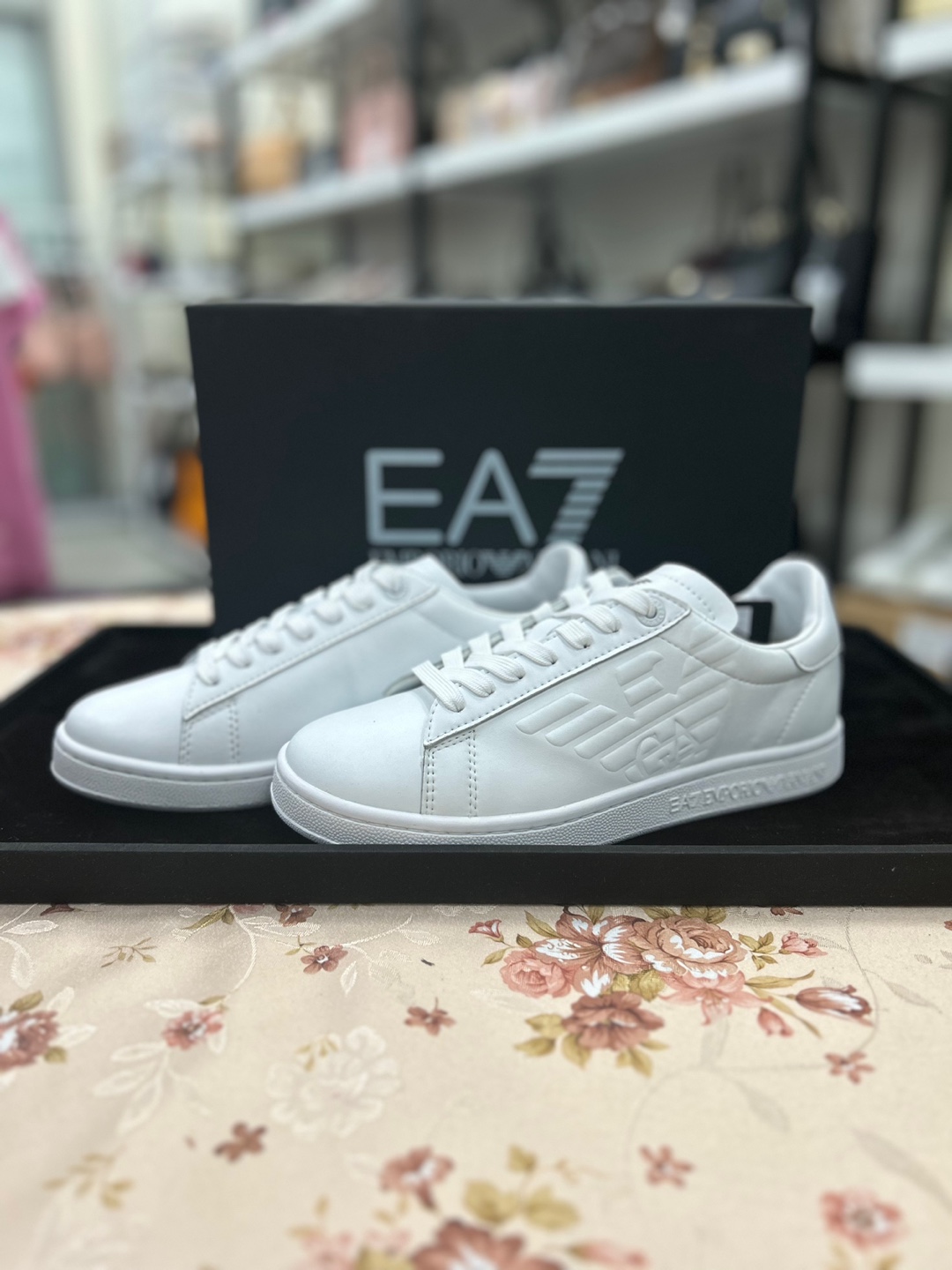 [Emporio Armani] 엠포리오 아르마니 EA7 스니커즈 248050 : 신세계파주신세계팩토리스토어