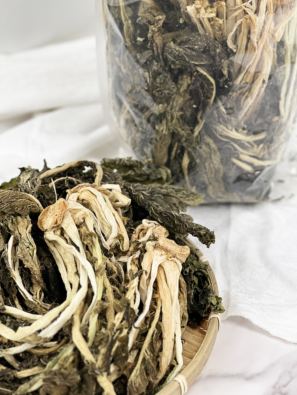 국내산 100% 건무청 말린시레기 시레기국 말린나물 건채소 건나물 보름나물 100g,200g,300g : 신선당마켓