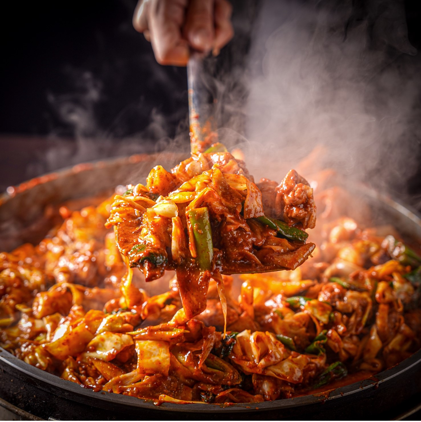 통나무집닭갈비 춘천 닭갈비 밀키트 택배 홈파티 캠핑요리 캠핑음식 넓적다리 양념 야채 세트 : 통나무집닭갈비
