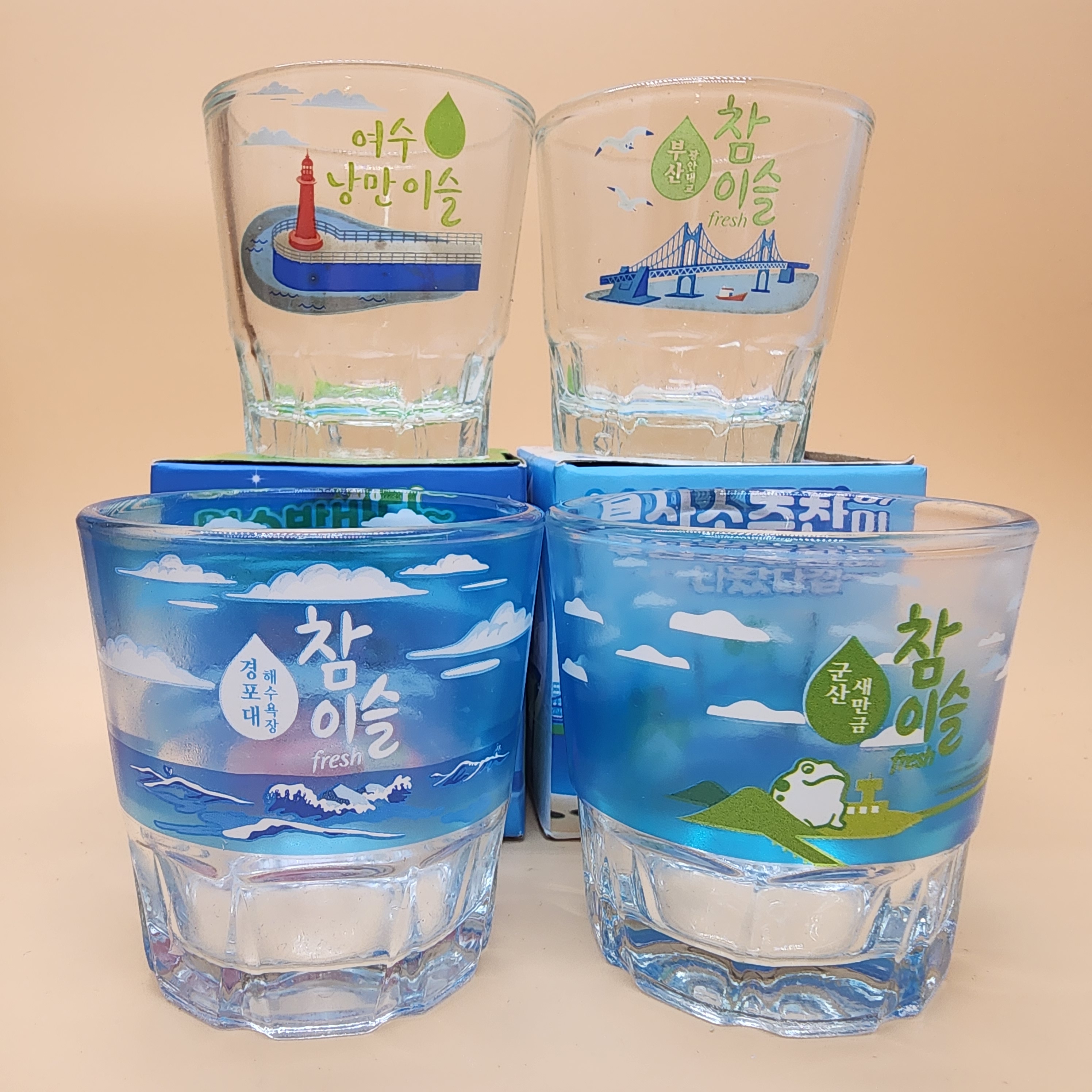 참이슬 소주잔 4종세트 경포대해수욕장 군산새만금 부산광안대교 여수낭만이슬 진로 술잔 4종 시리즈 세트상품 : 추억보물섬