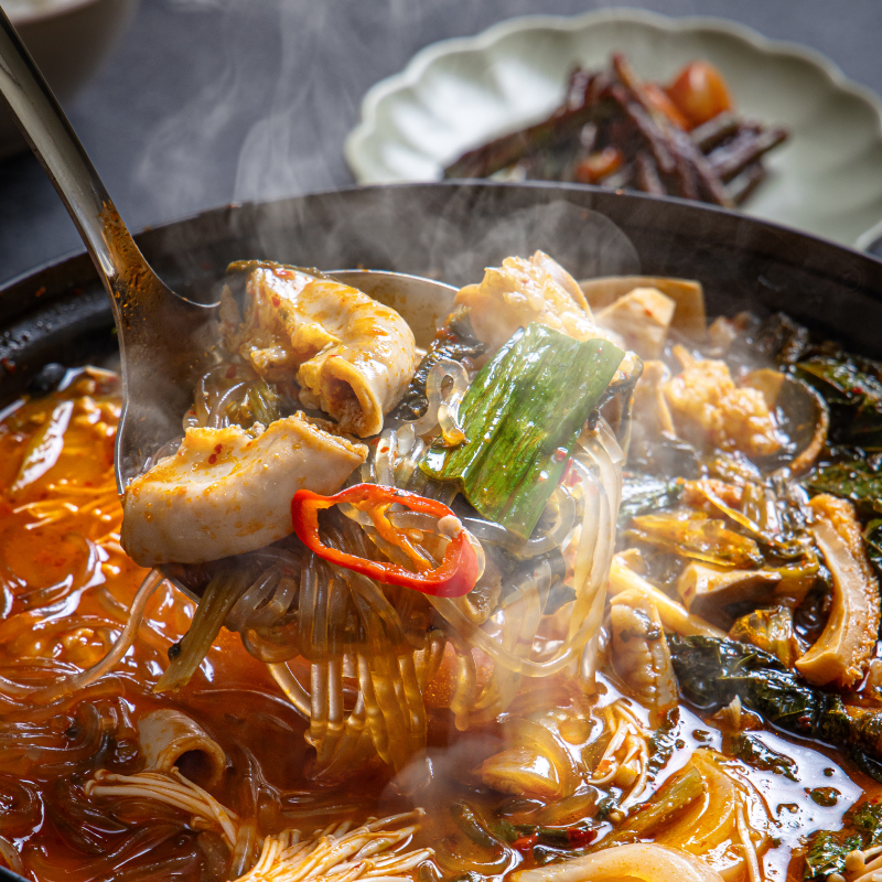 [1+1] 고기고 곱하다 시래기 곱창전골 1kg 1팩+1팩 (총 2kg) : GOGIGO
