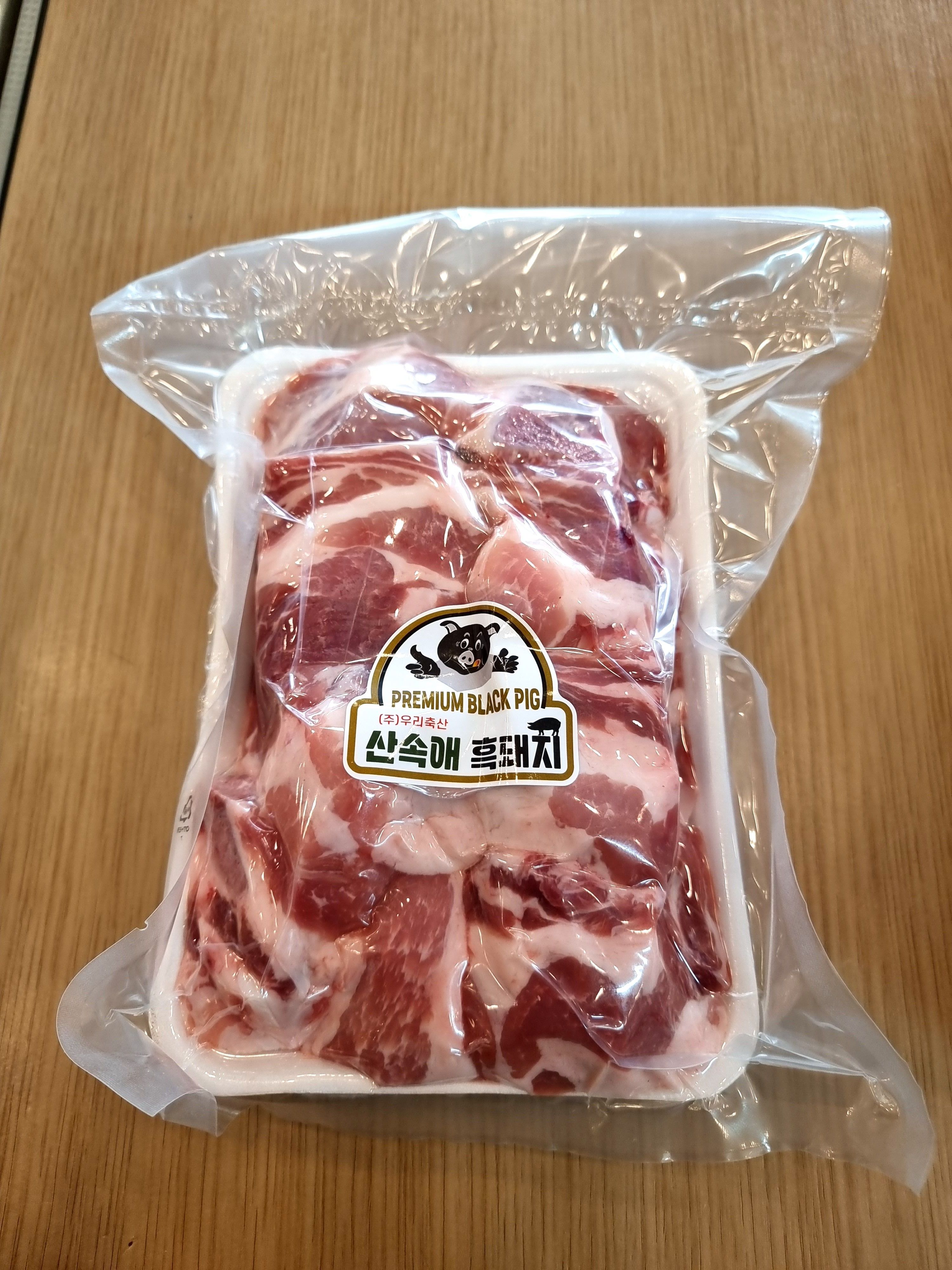 흑돼지 냉장 생갈비 찜갈비 1kg 찜용 : 산속애 흑돼지