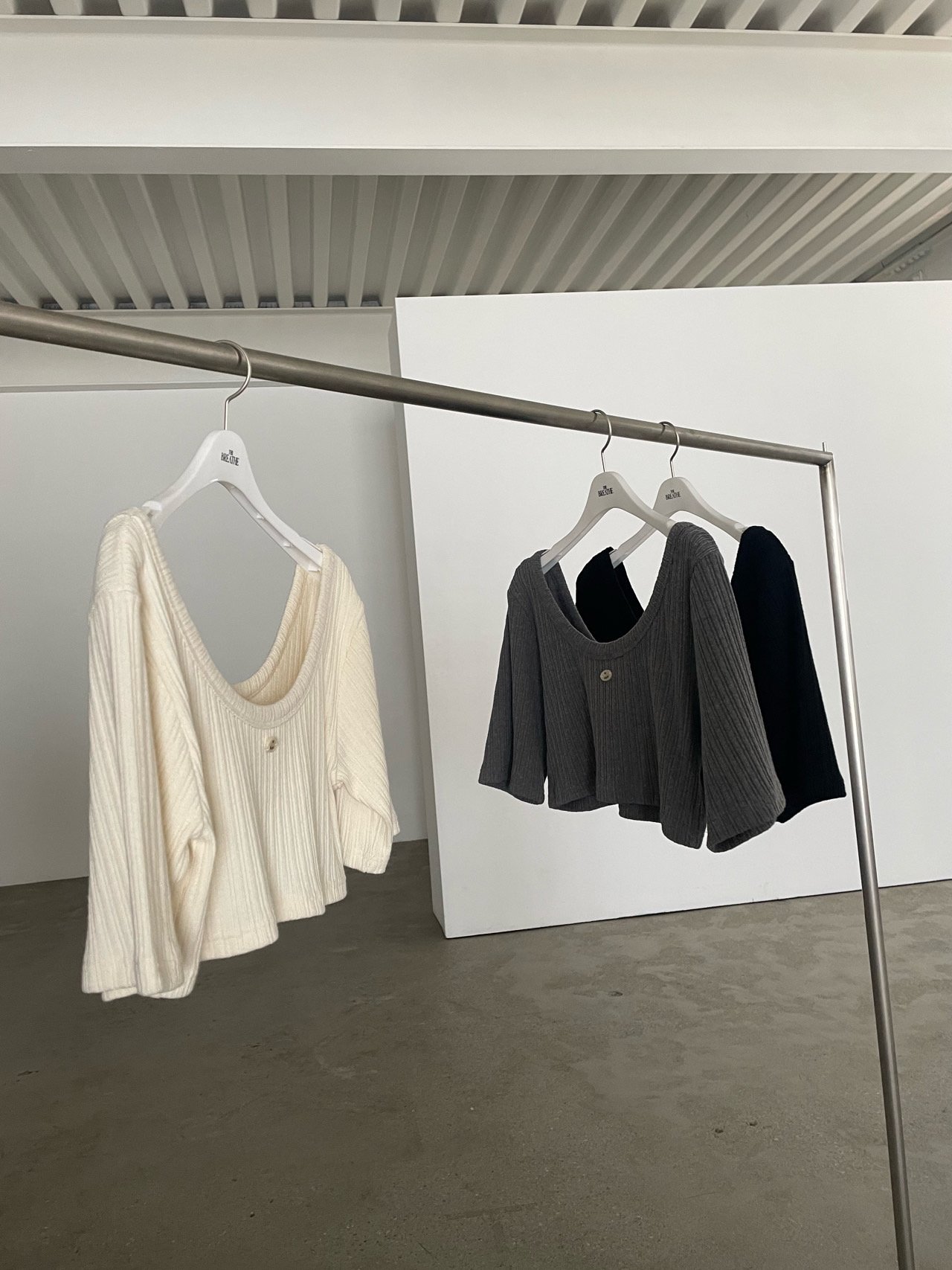[멜란지당일]브리드 도미노 티셔츠 (3colors) 세일 : 레이두
