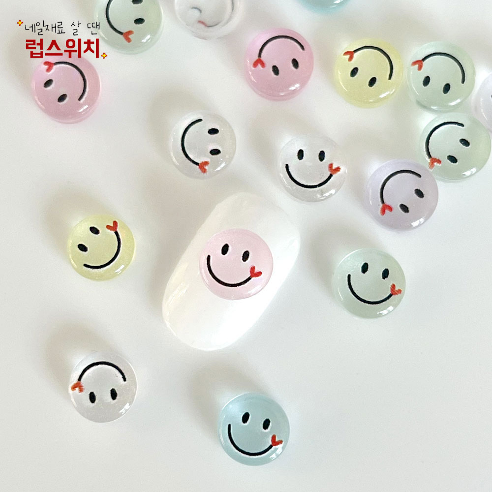 스마일 파츠 야광 네일아트재료 50개입 : 럽스위치
