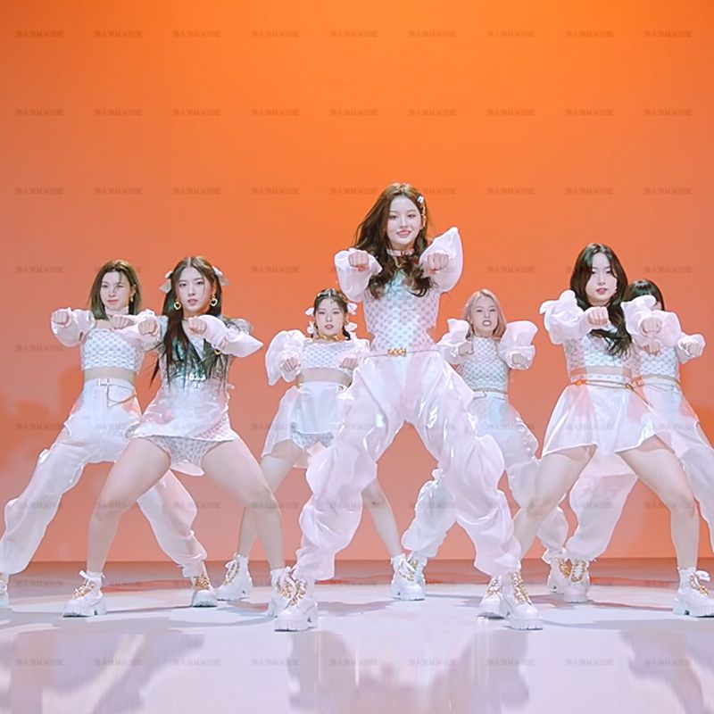 엔믹스 nmixx 무대 의상 공연 의상 댄스복 (상의 + 조끼 + 바지) 프리 벨트 허리체인 S : 애니아이돌
