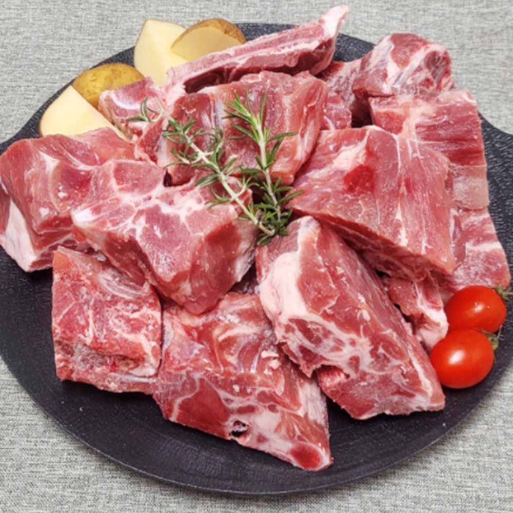 감자탕 찜용 통큰 돼지목뼈 900gX2팩 : 나무 처럼
